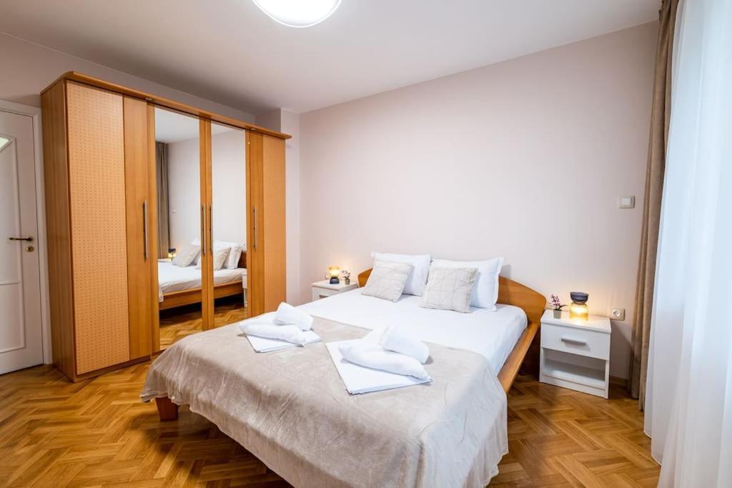 Varna Central 2Bdrm Apartment エクステリア 写真
